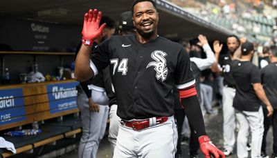 White Sox belt three home runs in victory over Tigers, set sights on Guardians