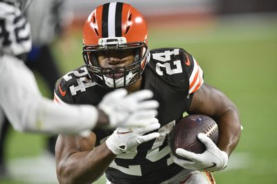 WATCH: Nick Chubb gives Browns comfortable cushion vs. Jets