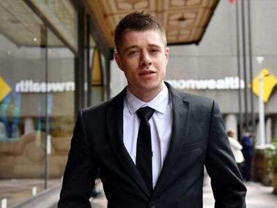 Police stabber bailed after guilty verdict