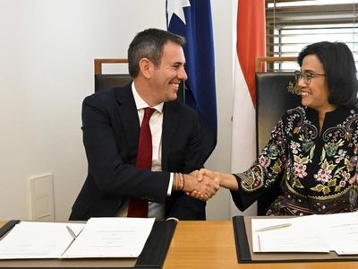 Australia, Indonesia sign economic pledge