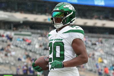 WATCH: Jets RB Breece Hall scores 1st career TD