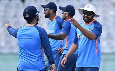 Ind vs Aus | India looks to lock middle-order, sixth bowler ahead of T20 World Cup