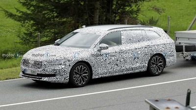 2023 Skoda Superb Shows Its Big Screen In Latest Spy Photos