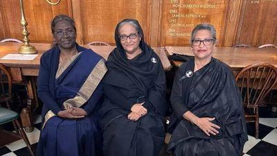 President Droupadi Murmu meets Bangladesh PM Sheikh Hasina ahead of Queen's funeral in UK