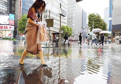 Typhoon floods Tozai Line subway tracks in Tokyo