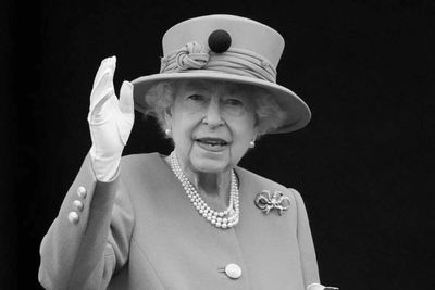 Queen Elizabeth II will be buried with two pieces of jewellery she loved the most