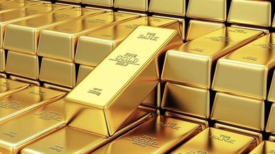 Bullion Market: Gold declines Rs 303/10 gms; silver drops Rs 197/1 kg