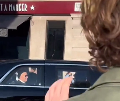 Joe Biden greets mourners as ‘The Beast’ gets stuck in traffic en route to the Queen’s funeral
