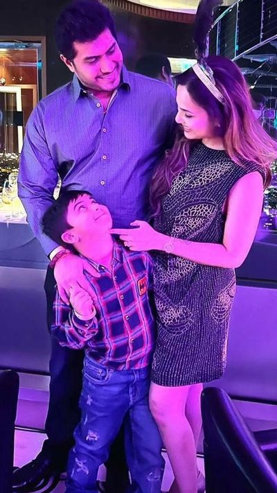 10 pictures that prove Soundaraja Rajinikanth's love for family