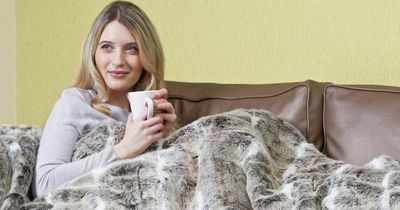 Shoppers can save £50 on this electric blanket at Amazon that costs pennies to run