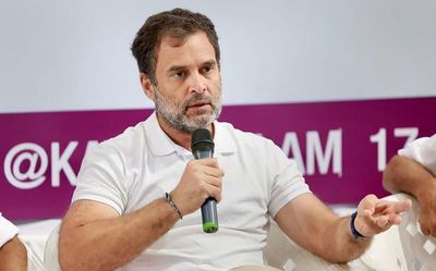 Maharashtra Congress passes resolutions to appoint Rahul Gandhi as party chief