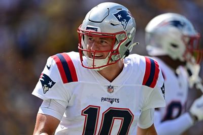 Inside Patriots’ locker room following wild victory over Steelers