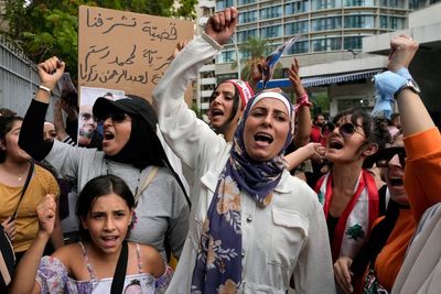 Beirut protesters demand release of bank heist detainees