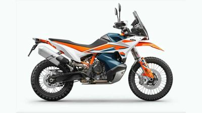 2023 KTM 890 Adventure R Packs Bold New Graphics And A New Display