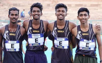Deepika, Vanshika better under-18 National records