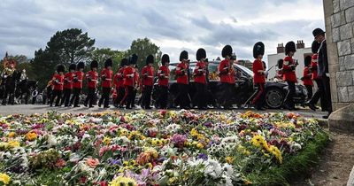 Mourners praise 'moving' flower display for Queen's funeral that re-uses public's gifts
