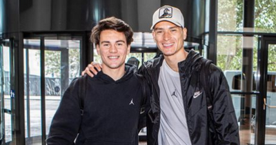 Manchester United fans troll Darwin Nunez after Facundo Pellistri shares picture with Liverpool star