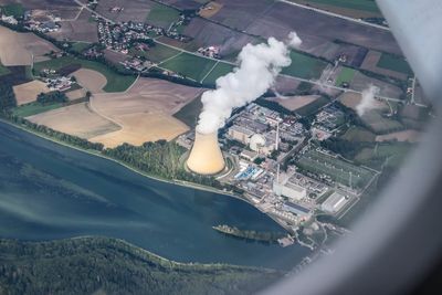 Nuclear plant leak pressures German govt to decide extension