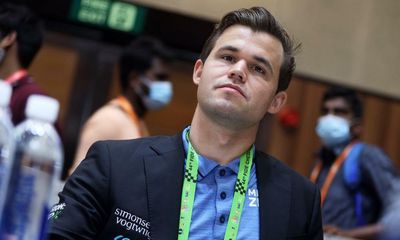 Magnus Carlsen resigns from rematch with Hans Niemann after opening move