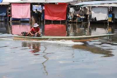 Governor proposes Lat Krabang 'floodway'
