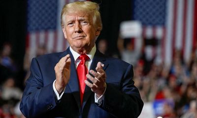 80s hits and nuclear secrets: security concerns plague Trump’s Mar-a-Lago