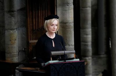Leader Truss says queen's death is 'difficult moment' for UK