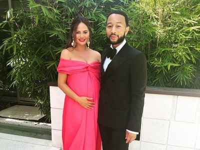 John Legend shares sweet ‘date night’ photo with Chrissy Teigen