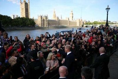 More than 250,000 people queued to see Queen lying-in-state