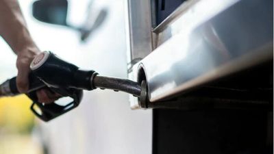 The Loop: Fuel discount to end, Ukraine strengthens hold on recaptured land, huge gaming leak confirmed