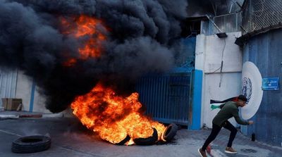 Owners of Homes Destroyed in 2014 Israeli War Shut UNRWA HQ in Gaza