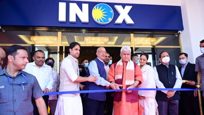 Kashmir's first multiplex screens Lal Singh Chaddha on opening day