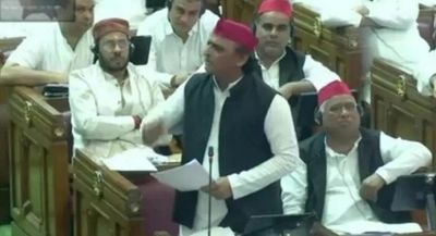 UP Assembly: Akhilesh Yadav raised the issue of helpless father of Sitapur in Vidhan Sabha, his child could not get treatment even in Lucknow