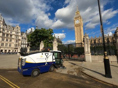 ‘Huge operation’ to keep central London clean during public mourning for Queen