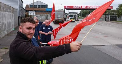 Dock workers strike at Port of Liverpool over 'pay cut dressed up as rise'