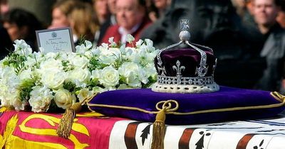 Queen's 'cursed' crown jewel was 'looted from 10-year-old Indian king'