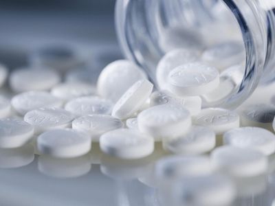 Study: Risk of bleeding decreases when people stop taking aspirin while on blood thinner