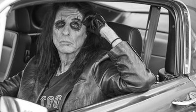 Alice Cooper taps his Midwest music roots in ‘Detroit Stories’