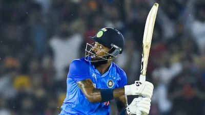 India vs Australia: Hardik Pandya, KL Rahul power India to 208/6 in first T20I