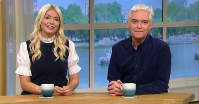Devastated Holly Willoughby in 'crisis talks' with ITV bosses after queue backlash