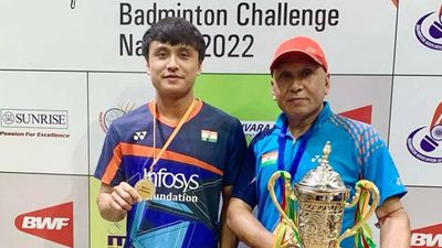 Maisnam Meiraba making strides in badminton with dad by side