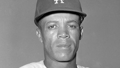 Maury Wills, Dodgers’ base-stealing shortstop, dies at 89