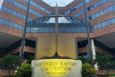 Southern Baptists cut ties with LGBTQ-friendly church