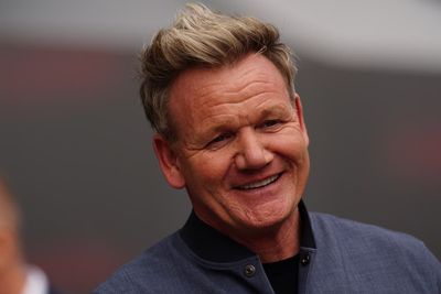 Adverts for Gordon Ramsay’s gin banned over honeyberry claims