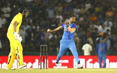 T20 | Bhuvneshwar Kumar's poor show a real concern, says Gavaskar