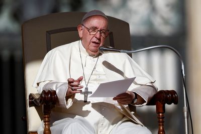 Pope says it is 'madness' to think of using nuclear weapons in Ukraine