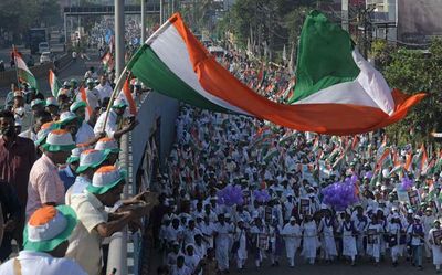 Congress leader Rahul Gandhi begins Kochi leg of Bharat Jodo Yatra