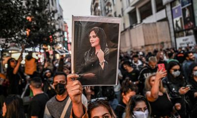 Iranians: share your views on the protests following Mahsa Amini’s death