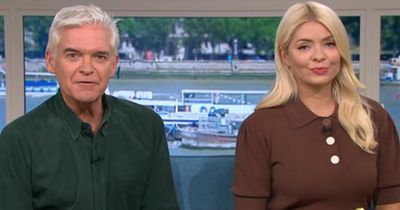 Holly Willoughby and Phillip Schofield 'in emotional SOS phone call' over queue backlash
