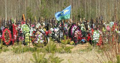 Russian women terrified for 300,000 men ordered to fight by Vladimir Putin