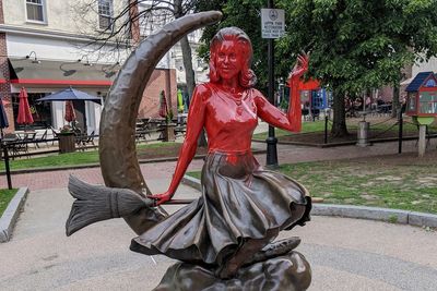 Man pleads guilty to dousing 'Bewitched' statue in red paint